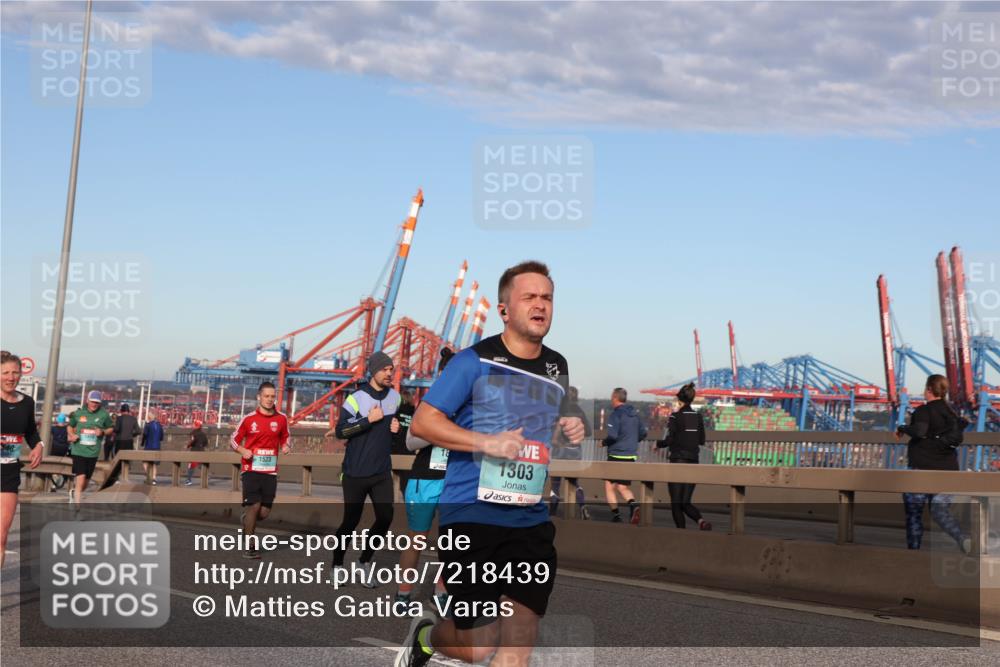 03.10.2024 - Köhlbrandbrückenlauf Matties Gatica Varas http://msf.ph/oto/7218439 03.10.2024 09:41:01 Position 2 18, 1523, 1303 meine-sportfotos.de