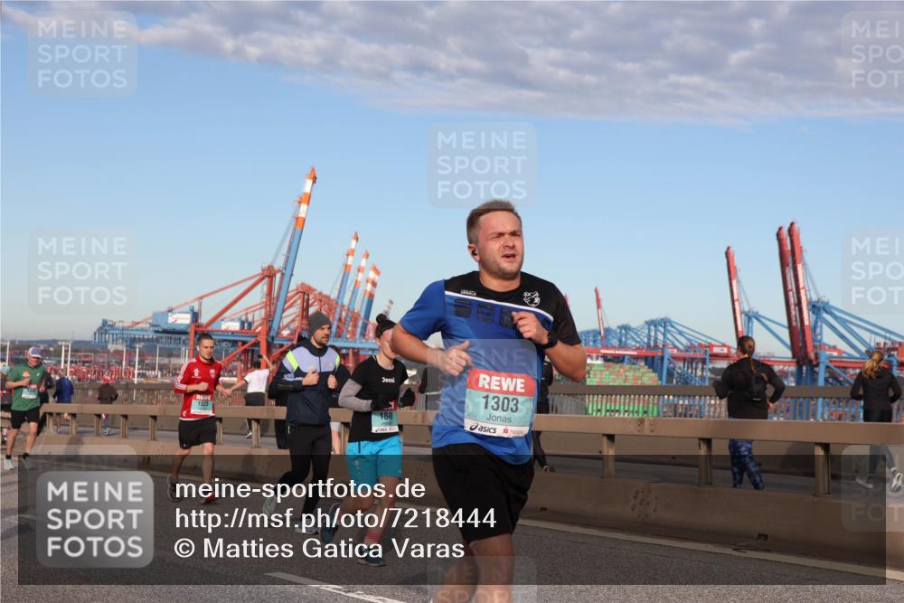 03.10.2024 - Köhlbrandbrückenlauf Matties Gatica Varas http://msf.ph/oto/7218444 03.10.2024 09:41:01 Position 2 1523, 1848, 1303 meine-sportfotos.de