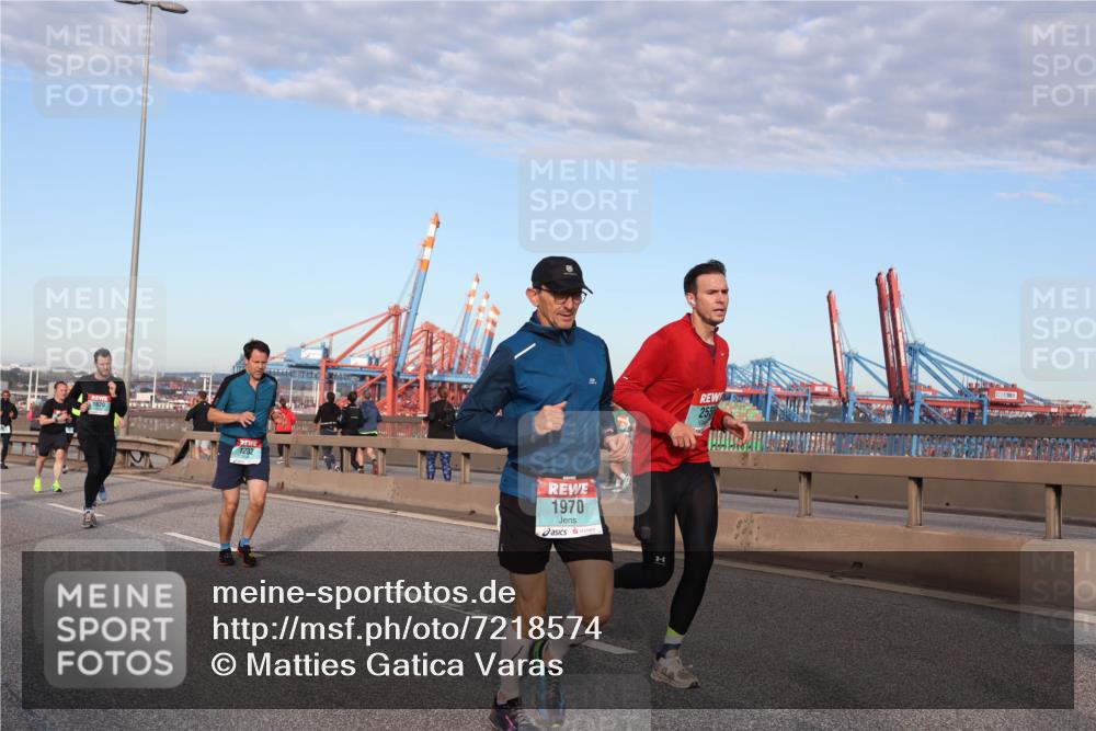 03.10.2024 - Köhlbrandbrückenlauf Matties Gatica Varas http://msf.ph/oto/7218574 03.10.2024 09:41:05 Position 2 1620, 1232, 1970, 255 meine-sportfotos.de