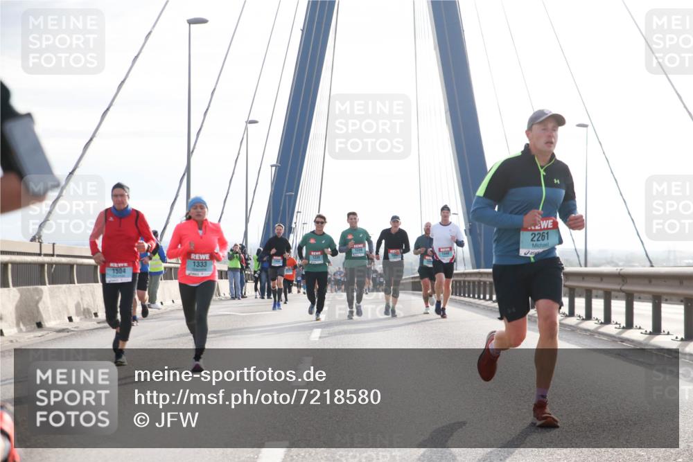 03.10.2024 - Köhlbrandbrückenlauf Jannik Wohlers http://msf.ph/oto/7218580 03.10.2024 09:23:25 Position 1 1333, 1504, 1238, 2261, 1235 meine-sportfotos.de
