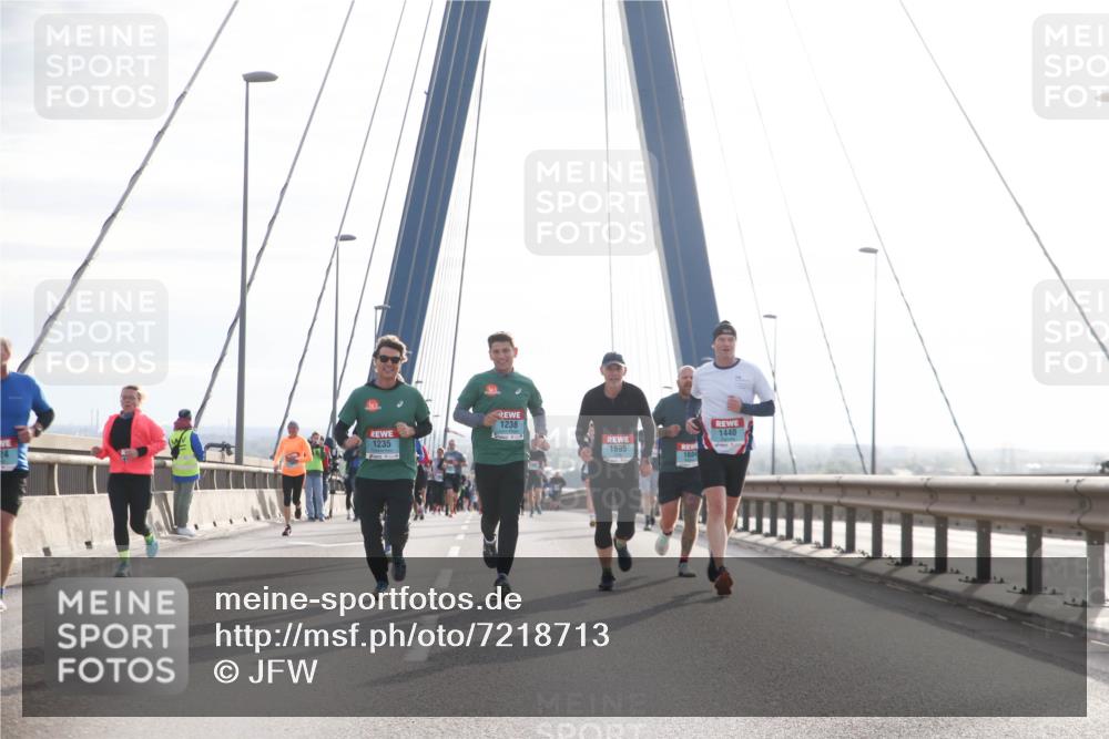 03.10.2024 - Köhlbrandbrückenlauf Jannik Wohlers http://msf.ph/oto/7218713 03.10.2024 09:23:27 Position 1 1238, 1440, 1235, 1695 meine-sportfotos.de