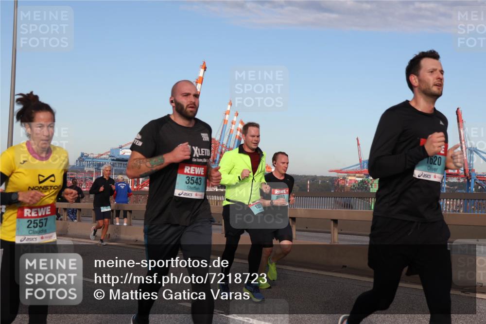 03.10.2024 - Köhlbrandbrückenlauf Matties Gatica Varas http://msf.ph/oto/7218723 03.10.2024 09:41:09 Position 2 2557, 2019, 3543, 1337, 1180, 1620 meine-sportfotos.de