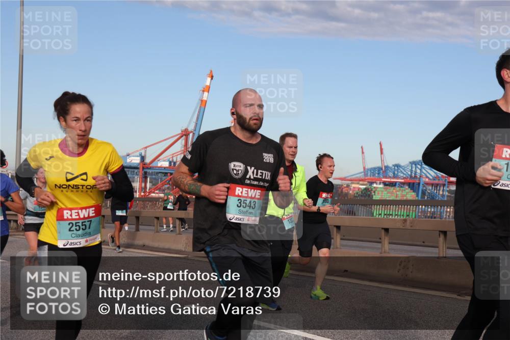 03.10.2024 - Köhlbrandbrückenlauf Matties Gatica Varas http://msf.ph/oto/7218739 03.10.2024 09:41:10 Position 2 15, 2557, 2019, 3543, 1331, 1180, 1 meine-sportfotos.de