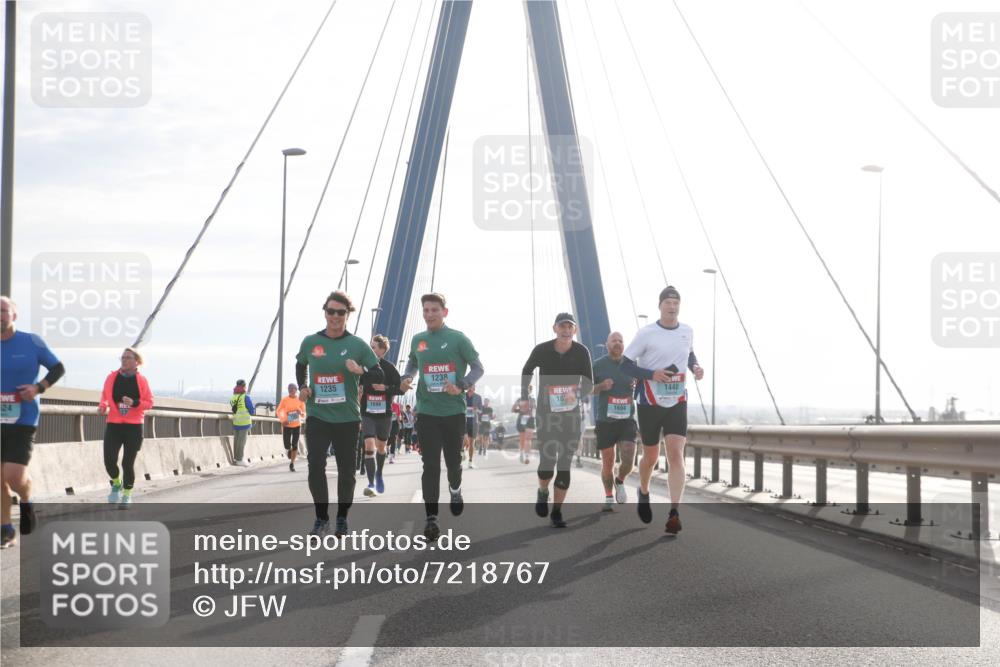 03.10.2024 - Köhlbrandbrückenlauf Jannik Wohlers http://msf.ph/oto/7218767 03.10.2024 09:23:28 Position 1 524, 1235, 1694, 1238, 1440, 16, 1604 meine-sportfotos.de