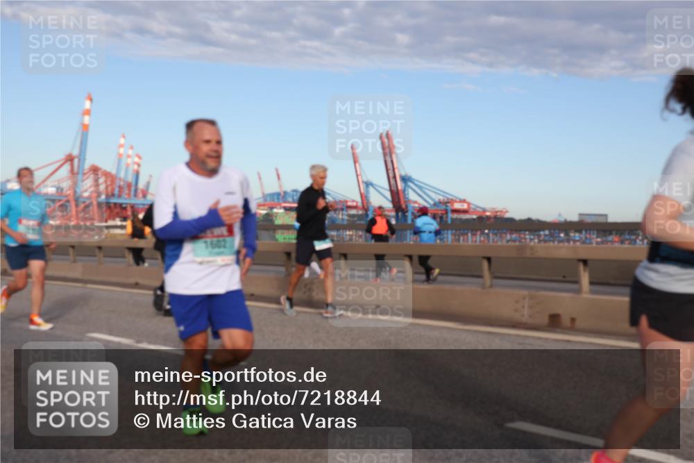 03.10.2024 - Köhlbrandbrückenlauf Matties Gatica Varas http://msf.ph/oto/7218844 03.10.2024 09:41:14 Position 2 1602 meine-sportfotos.de