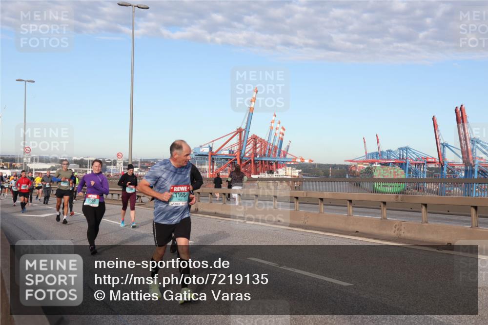 03.10.2024 - Köhlbrandbrückenlauf Matties Gatica Varas http://msf.ph/oto/7219135 03.10.2024 09:41:26 Position 2 1560, 1084, 1168 meine-sportfotos.de