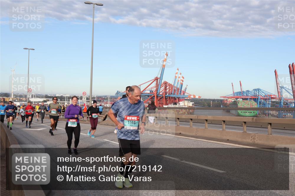 03.10.2024 - Köhlbrandbrückenlauf Matties Gatica Varas http://msf.ph/oto/7219142 03.10.2024 09:41:27 Position 2 1916, 1560, 1168 meine-sportfotos.de