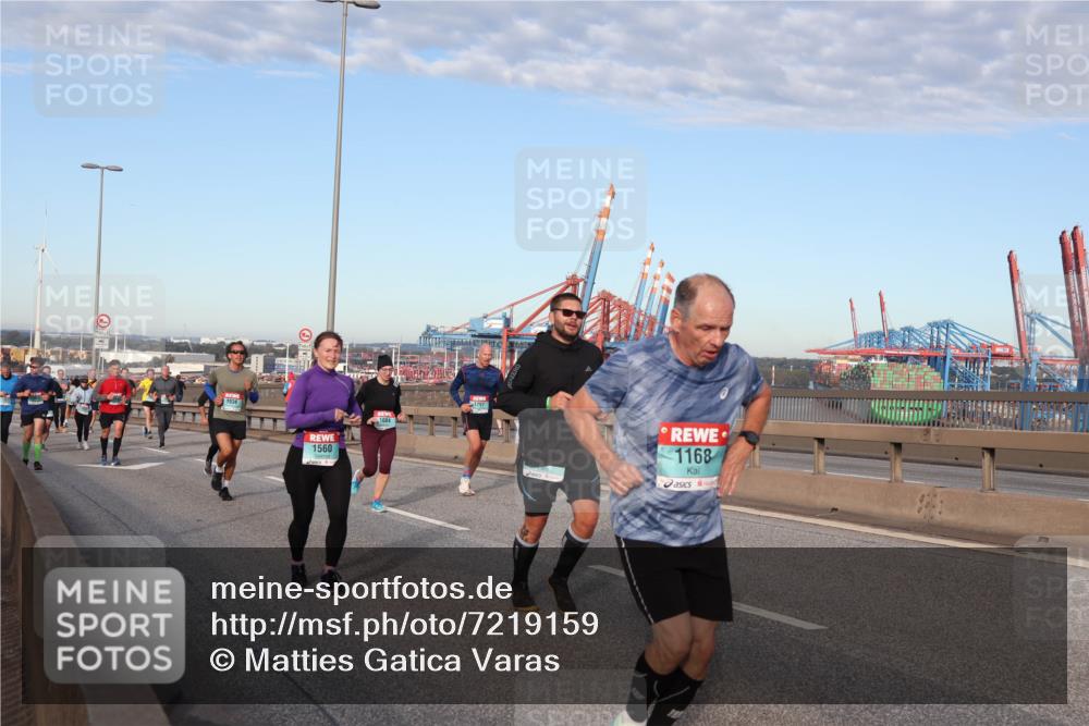 03.10.2024 - Köhlbrandbrückenlauf Matties Gatica Varas http://msf.ph/oto/7219159 03.10.2024 09:41:27 Position 2 1936, 1560, 1084, 1297, 1168 meine-sportfotos.de