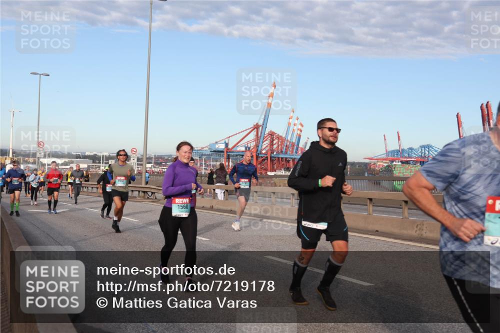 03.10.2024 - Köhlbrandbrückenlauf Matties Gatica Varas http://msf.ph/oto/7219178 03.10.2024 09:41:28 Position 2 1936, 1560, 1297 meine-sportfotos.de