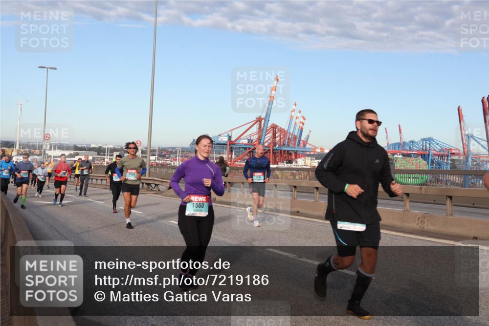03.10.2024 - Köhlbrandbrückenlauf Matties Gatica Varas http://msf.ph/oto/7219186 03.10.2024 09:41:28 Position 2 1936, 1560, 1297 meine-sportfotos.de