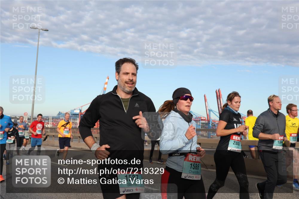 03.10.2024 - Köhlbrandbrückenlauf Matties Gatica Varas http://msf.ph/oto/7219329 03.10.2024 09:41:37 Position 2 1587, 1586, 280, 281, 184 meine-sportfotos.de