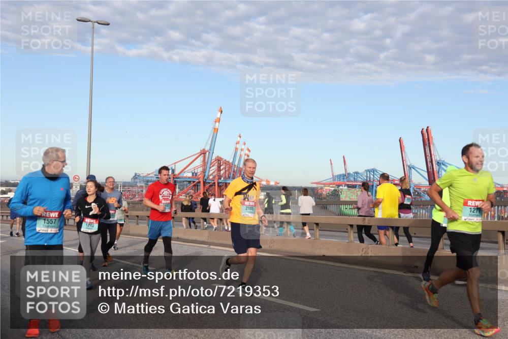 03.10.2024 - Köhlbrandbrückenlauf Matties Gatica Varas http://msf.ph/oto/7219353 03.10.2024 09:41:39 Position 2 1557, 1240, 1277, 2105, 107 meine-sportfotos.de