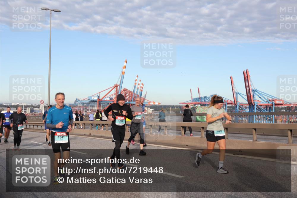 03.10.2024 - Köhlbrandbrückenlauf Matties Gatica Varas http://msf.ph/oto/7219448 03.10.2024 09:41:43 Position 2 1541, 1283, 2320 meine-sportfotos.de