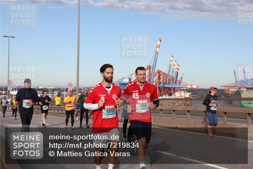 03.10.2024 - Köhlbrandbrückenlauf Matties Gatica Varas http://msf.ph/oto/7219834 03.10.2024 09:41:54 Position 2 500, 190, 1692, 3, 1272, 45, 1050 meine-sportfotos.de