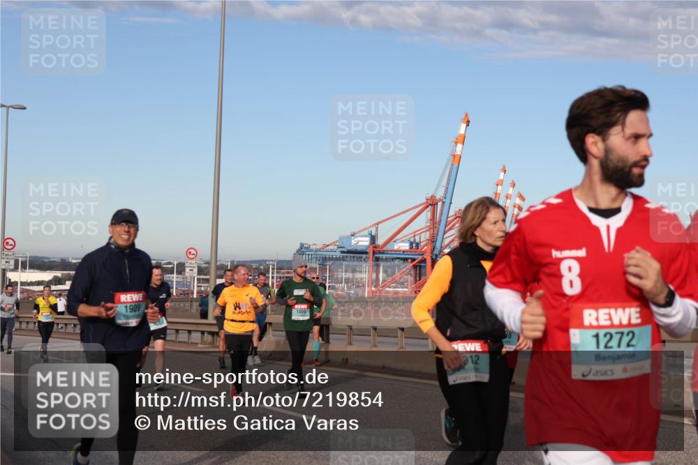 03.10.2024 - Köhlbrandbrückenlauf Matties Gatica Varas http://msf.ph/oto/7219854 03.10.2024 09:41:55 Position 2 1909, 1809, 12, 8, 1272 meine-sportfotos.de