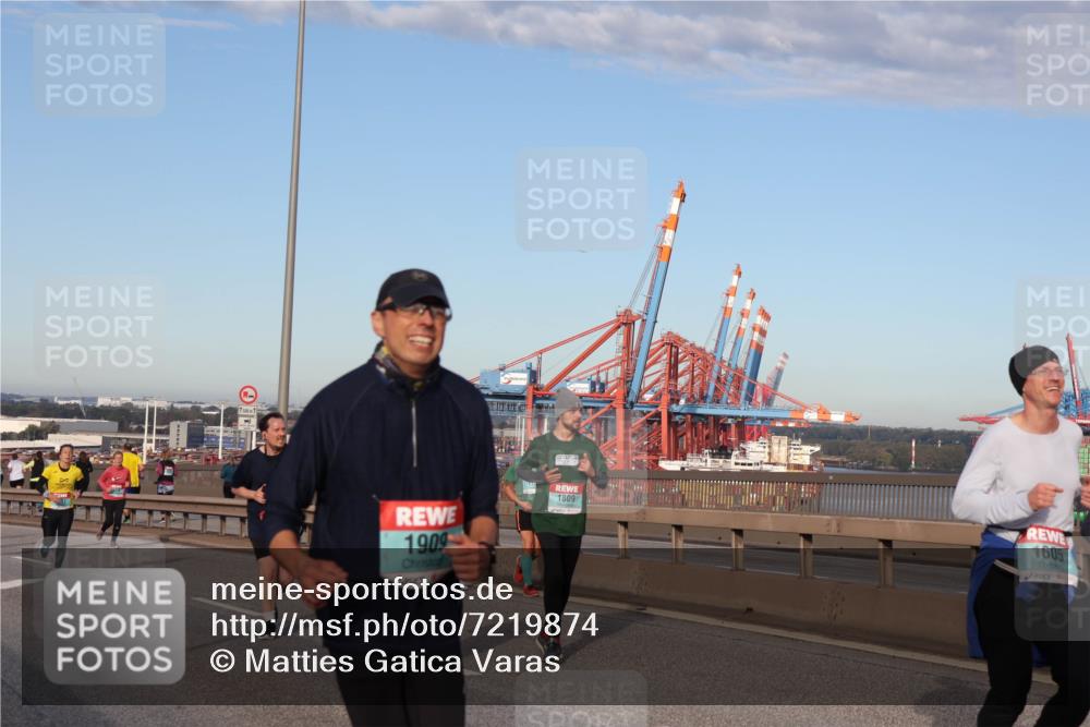 03.10.2024 - Köhlbrandbrückenlauf Matties Gatica Varas http://msf.ph/oto/7219874 03.10.2024 09:41:57 Position 2 1909, 1809, 1605 meine-sportfotos.de