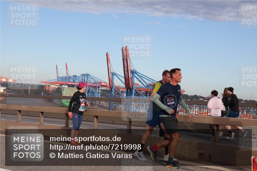03.10.2024 - Köhlbrandbrückenlauf Matties Gatica Varas http://msf.ph/oto/7219998 03.10.2024 09:42:02 Position 2  meine-sportfotos.de
