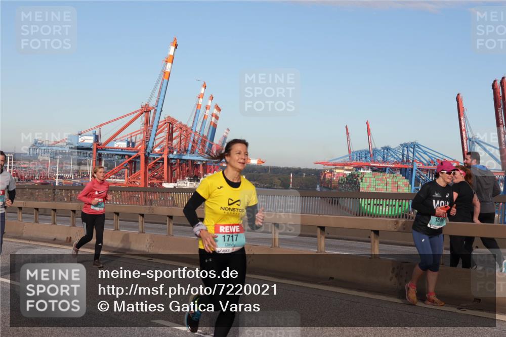 03.10.2024 - Köhlbrandbrückenlauf Matties Gatica Varas http://msf.ph/oto/7220021 03.10.2024 09:42:03 Position 2 1717, 1686 meine-sportfotos.de