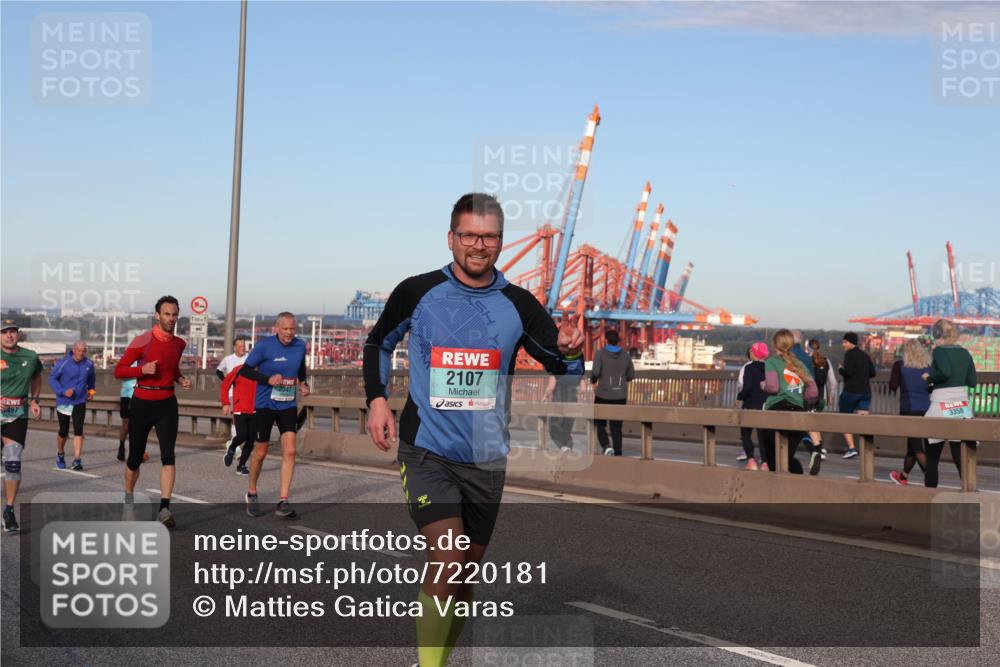 03.10.2024 - Köhlbrandbrückenlauf Matties Gatica Varas http://msf.ph/oto/7220181 03.10.2024 09:42:08 Position 2 2347, 2107, 3358 meine-sportfotos.de