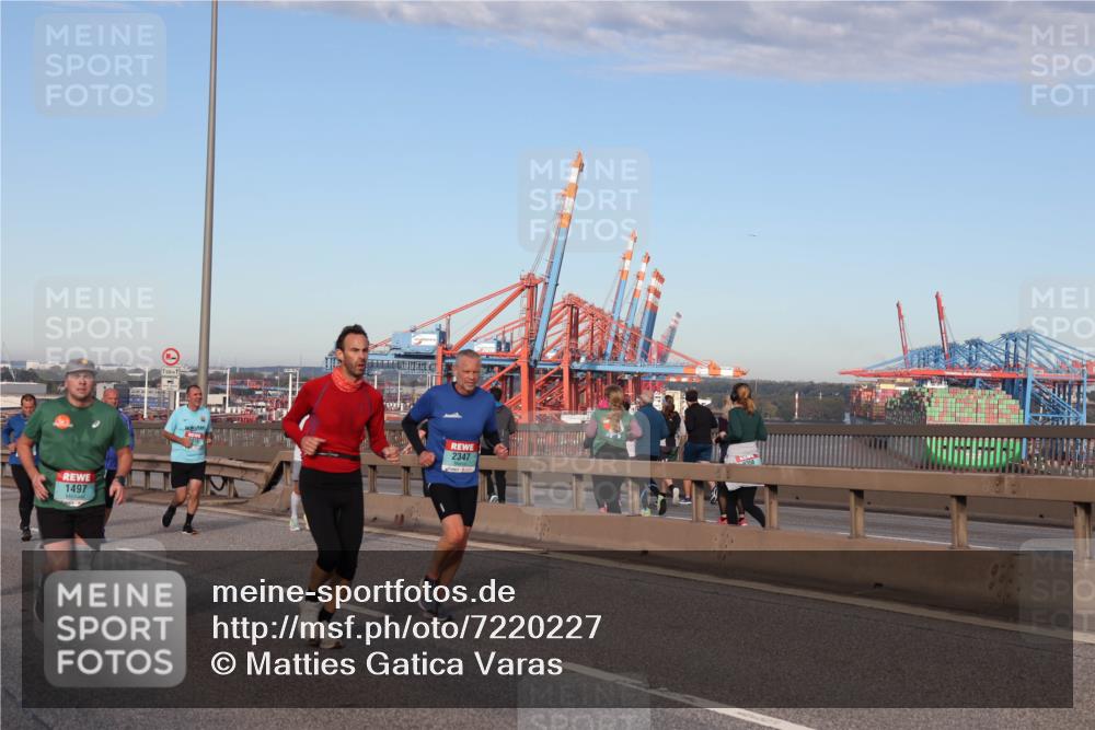 03.10.2024 - Köhlbrandbrückenlauf Matties Gatica Varas http://msf.ph/oto/7220227 03.10.2024 09:42:10 Position 2 1497, 500, 7, 2347 meine-sportfotos.de