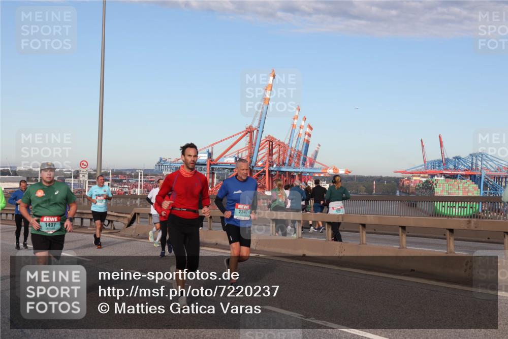 03.10.2024 - Köhlbrandbrückenlauf Matties Gatica Varas http://msf.ph/oto/7220237 03.10.2024 09:42:10 Position 2 1497, 2347 meine-sportfotos.de