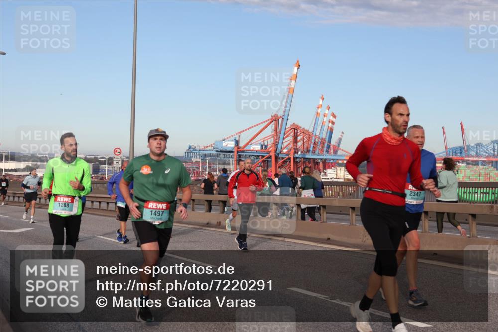 03.10.2024 - Köhlbrandbrückenlauf Matties Gatica Varas http://msf.ph/oto/7220291 03.10.2024 09:42:11 Position 2 1288, 1497, 2347 meine-sportfotos.de