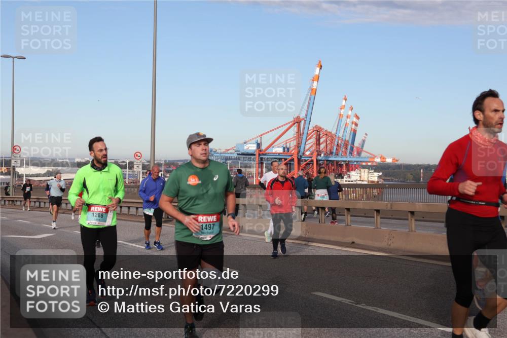 03.10.2024 - Köhlbrandbrückenlauf Matties Gatica Varas http://msf.ph/oto/7220299 03.10.2024 09:42:12 Position 2 1288, 1497 meine-sportfotos.de