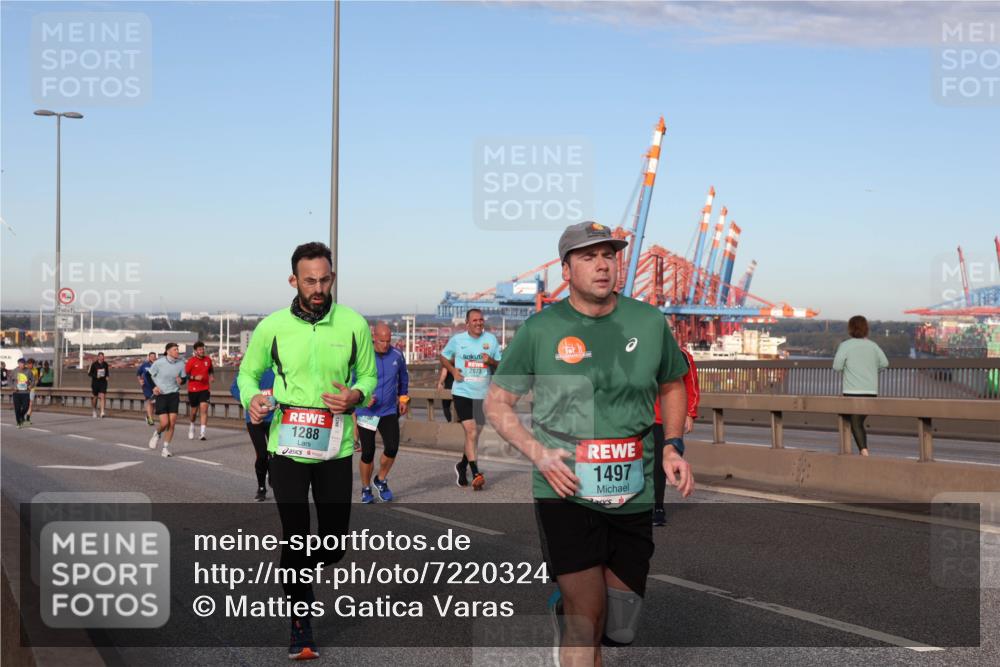 03.10.2024 - Köhlbrandbrückenlauf Matties Gatica Varas http://msf.ph/oto/7220324 03.10.2024 09:42:12 Position 2 1288, 2073, 1497 meine-sportfotos.de