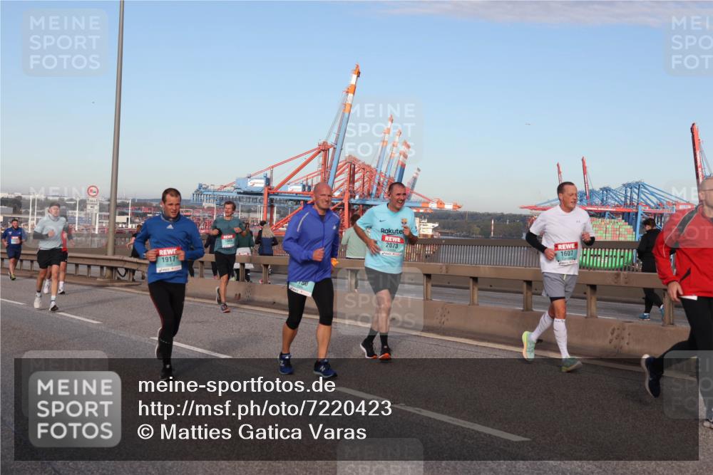 03.10.2024 - Köhlbrandbrückenlauf Matties Gatica Varas http://msf.ph/oto/7220423 03.10.2024 09:42:14 Position 2 1917, 1009, 100, 2073, 1607 meine-sportfotos.de