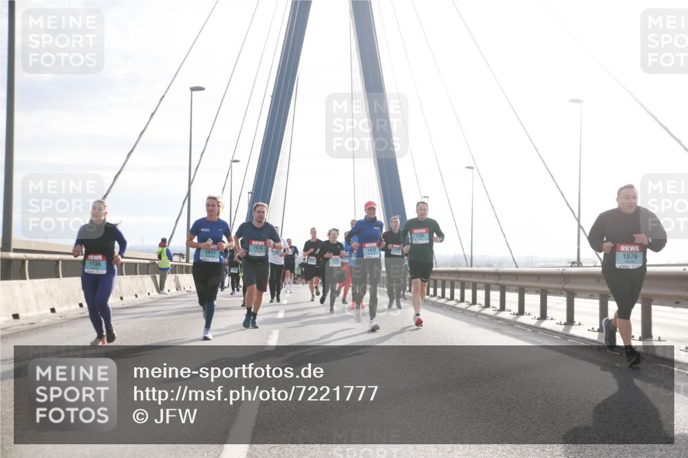 03.10.2024 - Köhlbrandbrückenlauf Jannik Wohlers http://msf.ph/oto/7221777 03.10.2024 09:23:51 Position 1 1411, 1136, 1976, 1412, 1372, 1490, 1701, 1676 meine-sportfotos.de