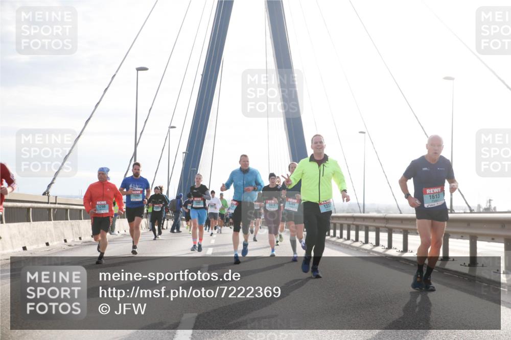 03.10.2024 - Köhlbrandbrückenlauf Jannik Wohlers http://msf.ph/oto/7222369 03.10.2024 09:24:05 Position 1 1299, 1998, 1084, 1494, 1337, 1613 meine-sportfotos.de