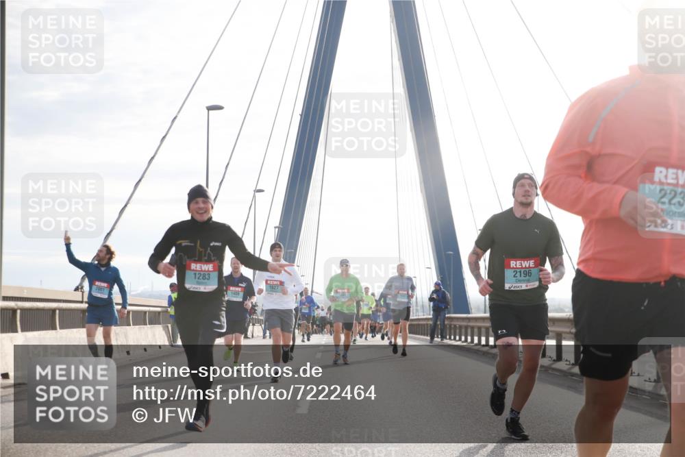 03.10.2024 - Köhlbrandbrückenlauf Jannik Wohlers http://msf.ph/oto/7222464 03.10.2024 09:24:10 Position 1 1283, 1827, 1585, 1409, 2196, 223 meine-sportfotos.de
