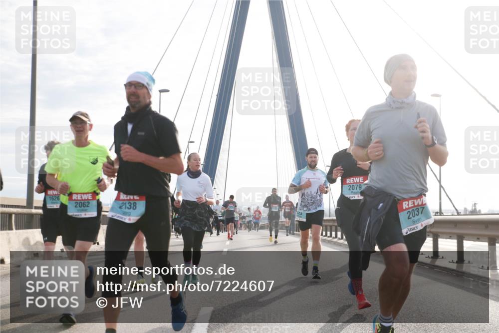 03.10.2024 - Köhlbrandbrückenlauf Jannik Wohlers http://msf.ph/oto/7224607 03.10.2024 09:24:26 Position 1 1626, 2062, 2138, 223, 2079, 2037 meine-sportfotos.de