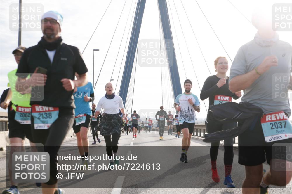 03.10.2024 - Köhlbrandbrückenlauf Jannik Wohlers http://msf.ph/oto/7224613 03.10.2024 09:24:26 Position 1 2062, 2138, 2127, 207, 2037 meine-sportfotos.de