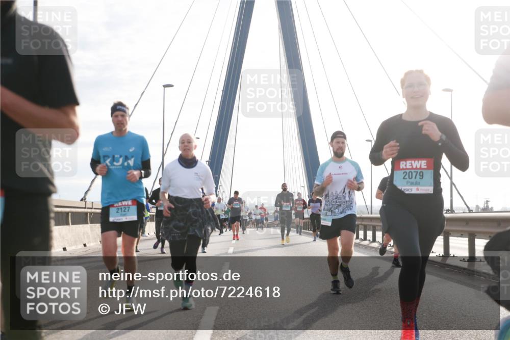 03.10.2024 - Köhlbrandbrückenlauf Jannik Wohlers http://msf.ph/oto/7224618 03.10.2024 09:24:26 Position 1 2127, 2079 meine-sportfotos.de