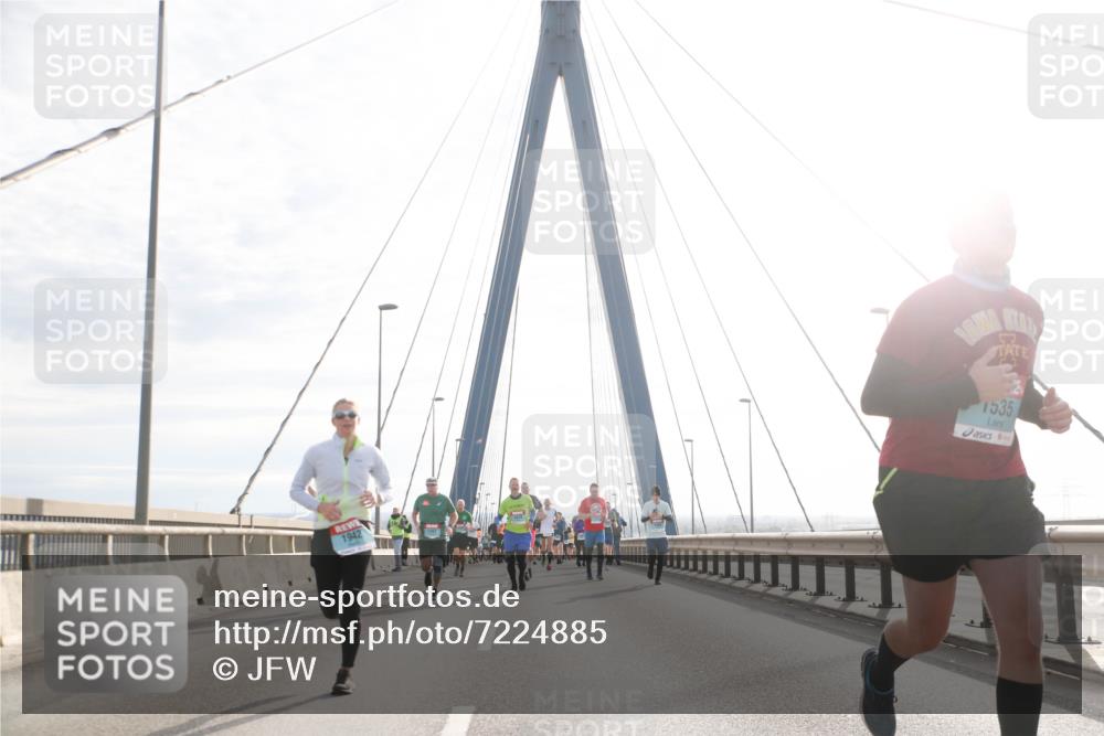 03.10.2024 - Köhlbrandbrückenlauf Jannik Wohlers http://msf.ph/oto/7224885 03.10.2024 09:24:35 Position 1 1942, 1535 meine-sportfotos.de
