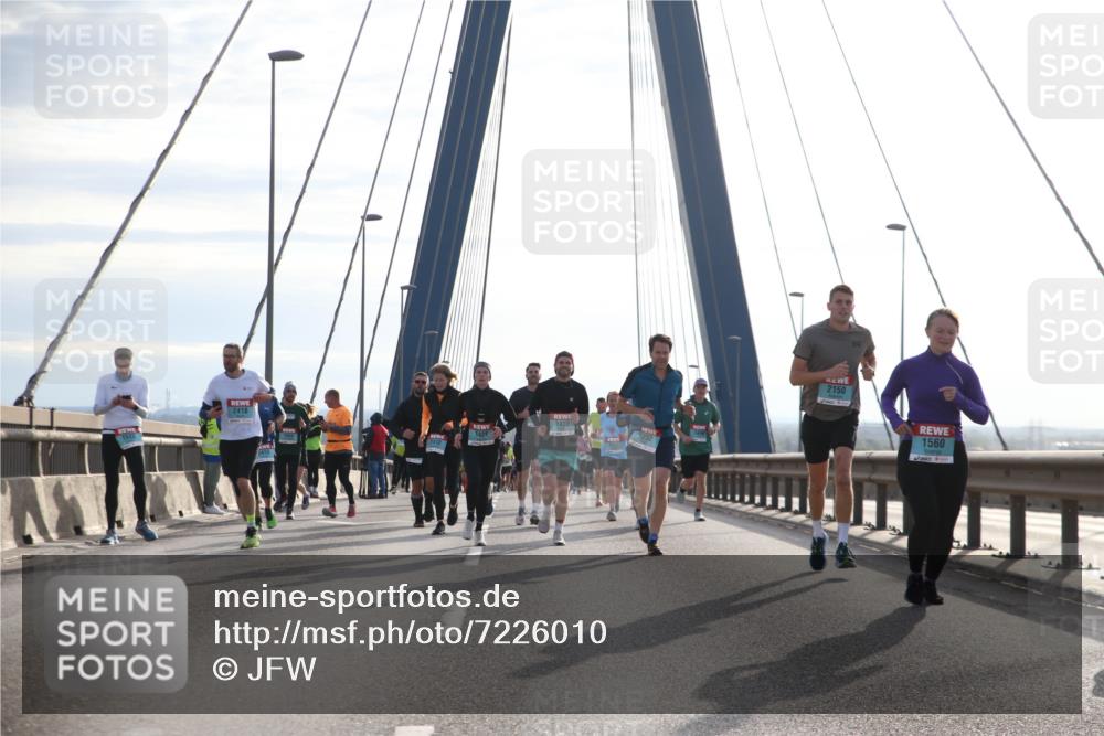 03.10.2024 - Köhlbrandbrückenlauf Jannik Wohlers http://msf.ph/oto/7226010 03.10.2024 09:24:44 Position 1 2418, 1422, 1421, 1912, 1721, 2150, 1560 meine-sportfotos.de