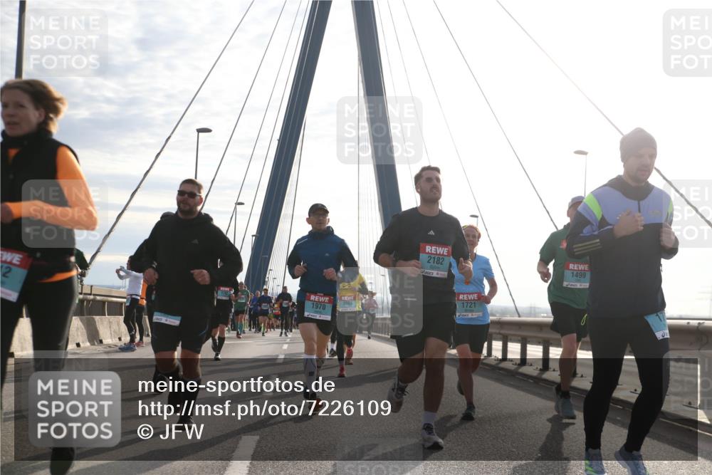 03.10.2024 - Köhlbrandbrückenlauf Jannik Wohlers http://msf.ph/oto/7226109 03.10.2024 09:24:50 Position 1 12, 1762, 2557, 1970, 2182, 1721, 1499 meine-sportfotos.de