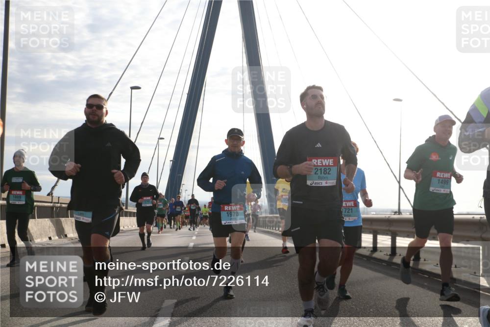 03.10.2024 - Köhlbrandbrückenlauf Jannik Wohlers http://msf.ph/oto/7226114 03.10.2024 09:24:50 Position 1 1809, 1970, 2182, 1721, 1499 meine-sportfotos.de