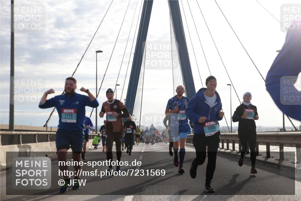 03.10.2024 - Köhlbrandbrückenlauf Jannik Wohlers http://msf.ph/oto/7231569 03.10.2024 09:25:16 Position 1 1719, 159, 1513, 1605, 224 meine-sportfotos.de