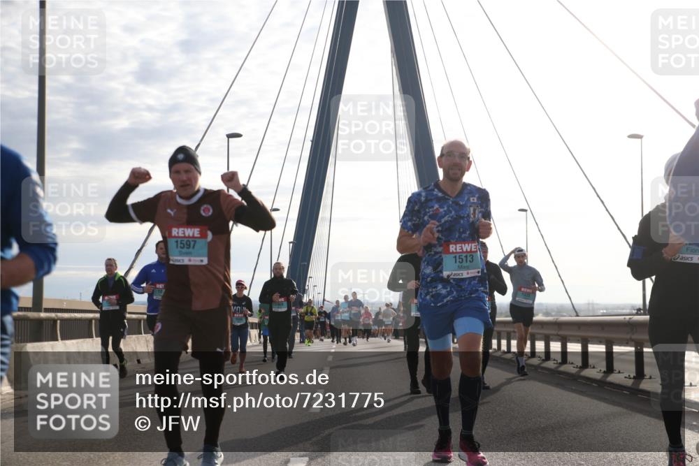03.10.2024 - Köhlbrandbrückenlauf Jannik Wohlers http://msf.ph/oto/7231775 03.10.2024 09:25:17 Position 1 1597, 1686, 1513, 1525 meine-sportfotos.de
