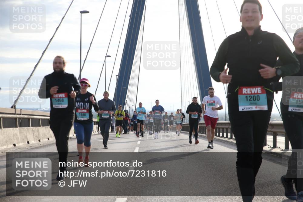 03.10.2024 - Köhlbrandbrückenlauf Jannik Wohlers http://msf.ph/oto/7231816 03.10.2024 09:25:19 Position 1 1468, 1686, 1844, 3728, 1200, 1596, 159 meine-sportfotos.de