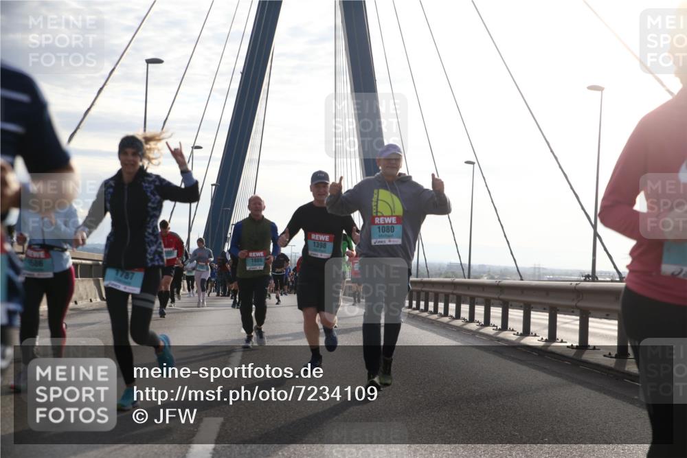 03.10.2024 - Köhlbrandbrückenlauf Jannik Wohlers http://msf.ph/oto/7234109 03.10.2024 09:25:32 Position 1 1787, 1398, 1080 meine-sportfotos.de