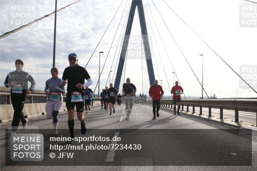 03.10.2024 - Köhlbrandbrückenlauf Jannik Wohlers http://msf.ph/oto/7234430 03.10.2024 09:25:39 Position 1 1324, 1292, 1652 meine-sportfotos.de