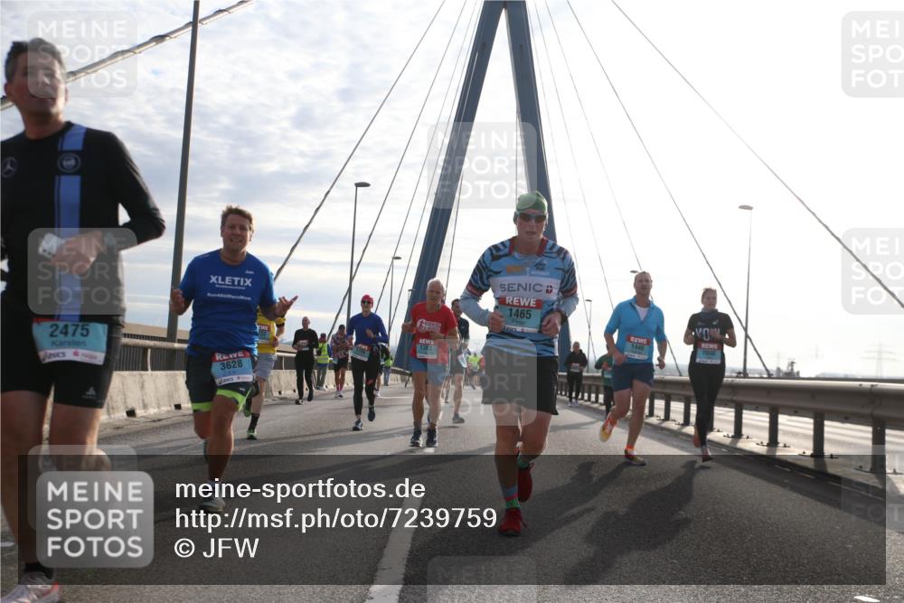 03.10.2024 - Köhlbrandbrückenlauf Jannik Wohlers http://msf.ph/oto/7239759 03.10.2024 09:25:52 Position 1 4, 2475, 3628, 1465, 1446, 2808, 1703 meine-sportfotos.de