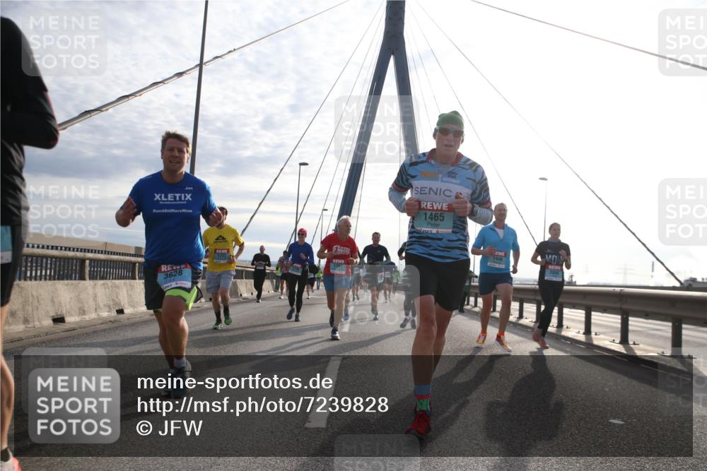 03.10.2024 - Köhlbrandbrückenlauf Jannik Wohlers http://msf.ph/oto/7239828 03.10.2024 09:25:53 Position 1 4, 1722, 3628, 1703, 1465, 1446 meine-sportfotos.de