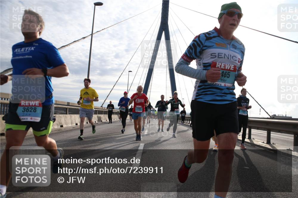 03.10.2024 - Köhlbrandbrückenlauf Jannik Wohlers http://msf.ph/oto/7239911 03.10.2024 09:25:53 Position 1 3628, 1703, 465, 280 meine-sportfotos.de