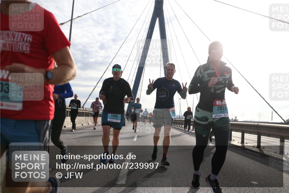 03.10.2024 - Köhlbrandbrückenlauf Jannik Wohlers http://msf.ph/oto/7239997 03.10.2024 09:25:55 Position 1 03, 1666, 2071 meine-sportfotos.de