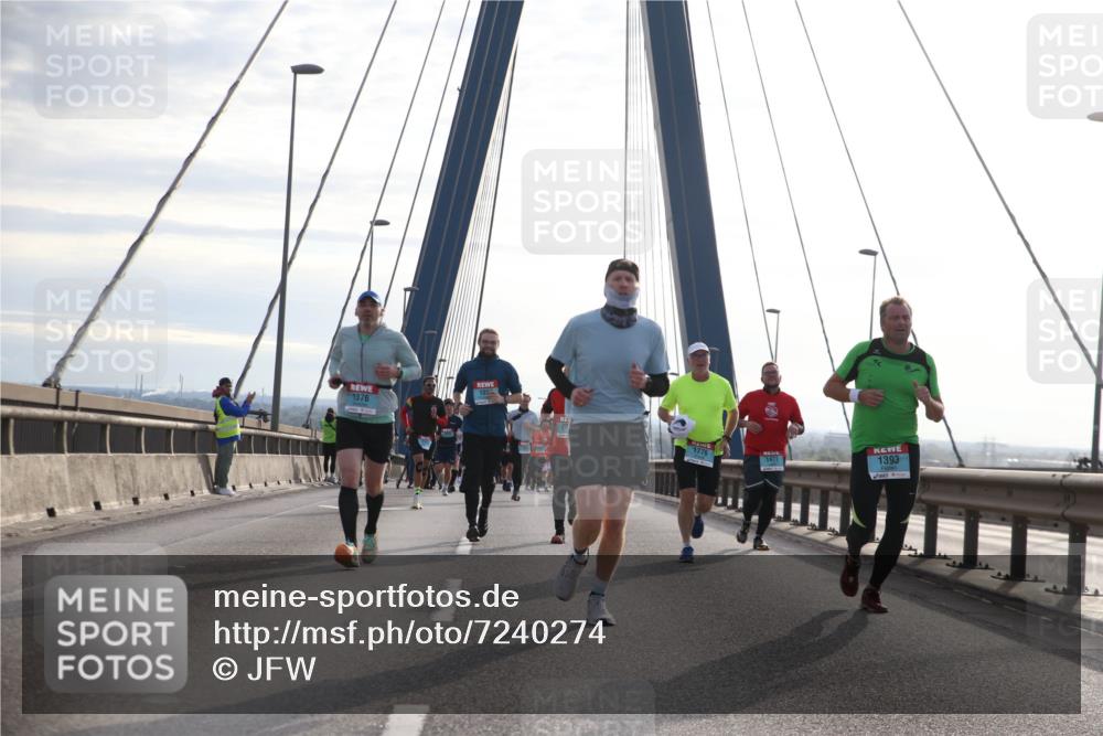 03.10.2024 - Köhlbrandbrückenlauf Jannik Wohlers http://msf.ph/oto/7240274 03.10.2024 09:26:02 Position 1 1376, 1776, 1393 meine-sportfotos.de