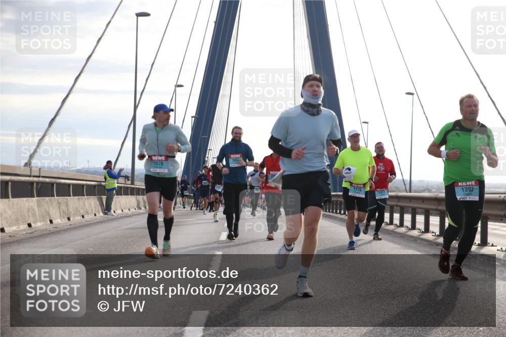 03.10.2024 - Köhlbrandbrückenlauf Jannik Wohlers http://msf.ph/oto/7240362 03.10.2024 09:26:03 Position 1 109, 1376, 1776, 1477, 1393 meine-sportfotos.de